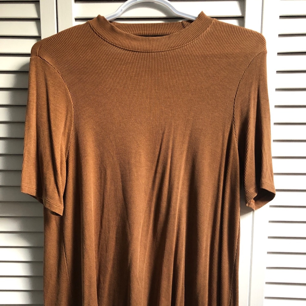 AEO Soft & Sexy Ribbed shirt with back cut out